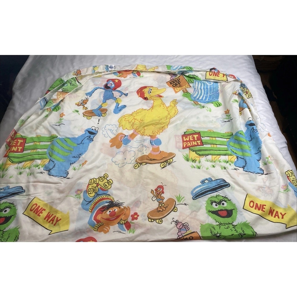 Vintage Sesame Street Fitted Sheet Big Bird Cookie Monster Skateboard USA